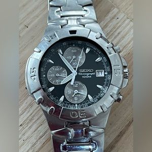 Seiko Chronograph Men’s Watch Rare Vintage Black Dial Date Stainless Bracelet